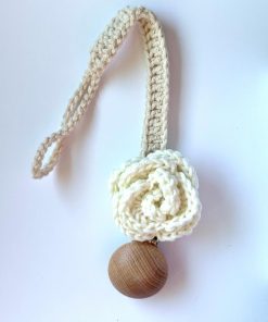 Zawieszka do smoczka Rose kremowa