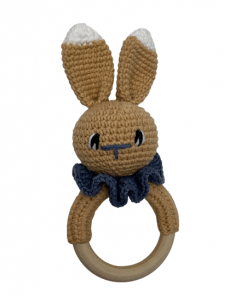 Beżowy króliczek grzechotka dla noworodka | Moonio.pl