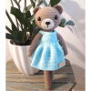 Szydełkowy miś w sukience