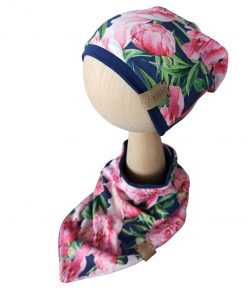 Dwustronna czapeczka w piwonie