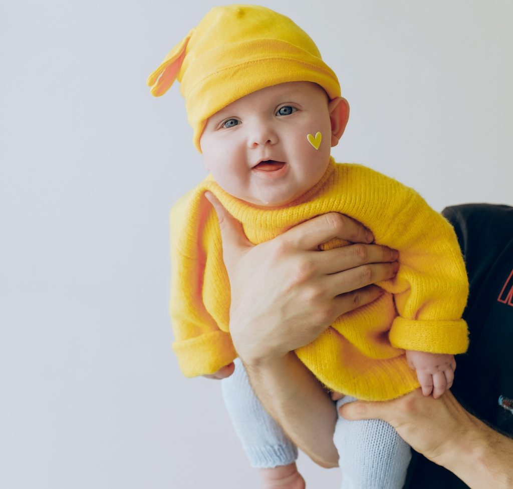 Czapeczka dla dziecka - idealna na jesienne spacery | Moonio.pl