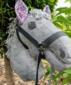 Szary Koń na kiju "hobby horse" | Moonio.pl