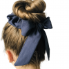 granatowa scrunchie