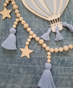 Girlanda z drewnianych korali z gwiazdkami