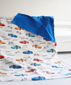 Duża naturalna kołderka "Wyścigówki"