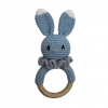 Niebieski króliczek - grzechotka dla noworodka | Moonio.pl