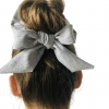 szara scrunchie